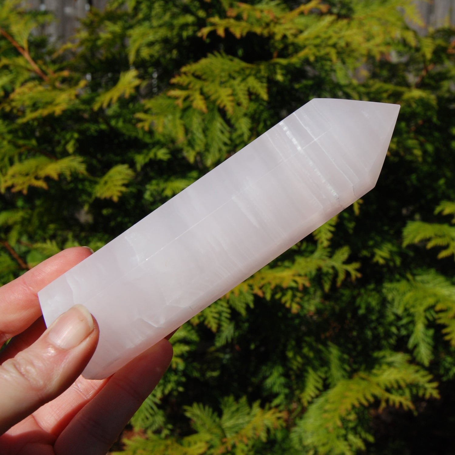 Mangano Calcite Crystal Tower