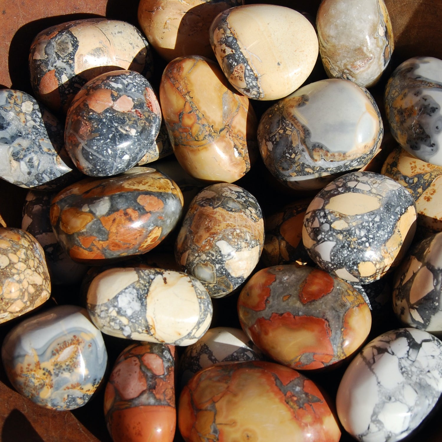 Maligano Jasper Tumbled Stones