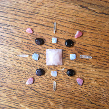 Load image into Gallery viewer, Mini Crystal Grid Kit to Attract Love or Enhance Current Relationship Blue Lace Agate Almandine Garnet Rhodochrosite Rose Quartz Pyramid
