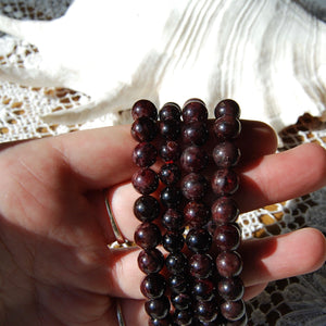 Garnet Beaded Power Bracelet 8mm Natural Gemstone Beads  Healing Crystals 