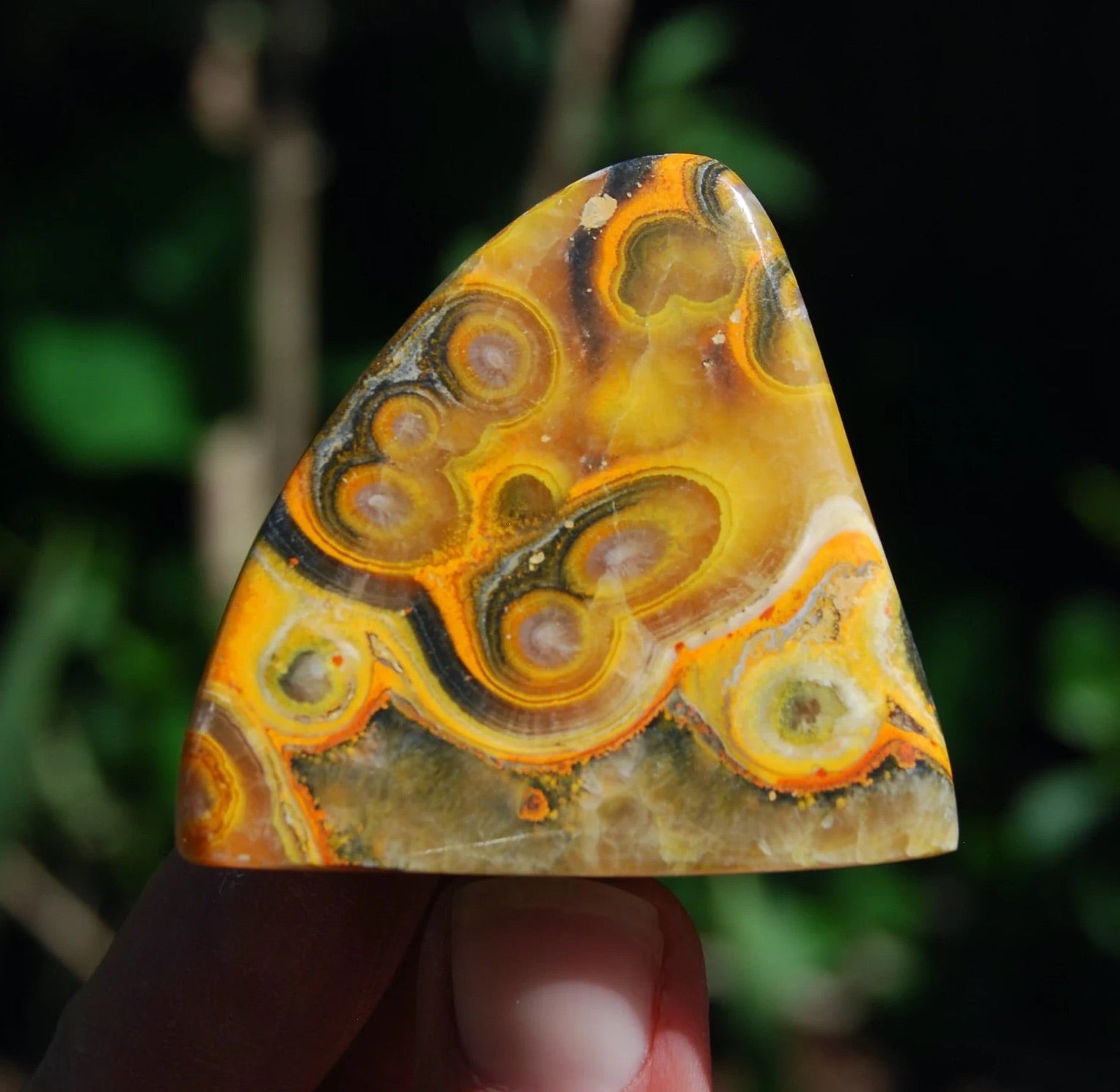 orange crystals, orange gemstones, orange healing crystals, orange crystals meaning, orange crystals for creativity, orange crystals sacral chakra, orange crystals for joy, buy orange crystals, carnelian crystal, sunstone crystal, orange calcite, 