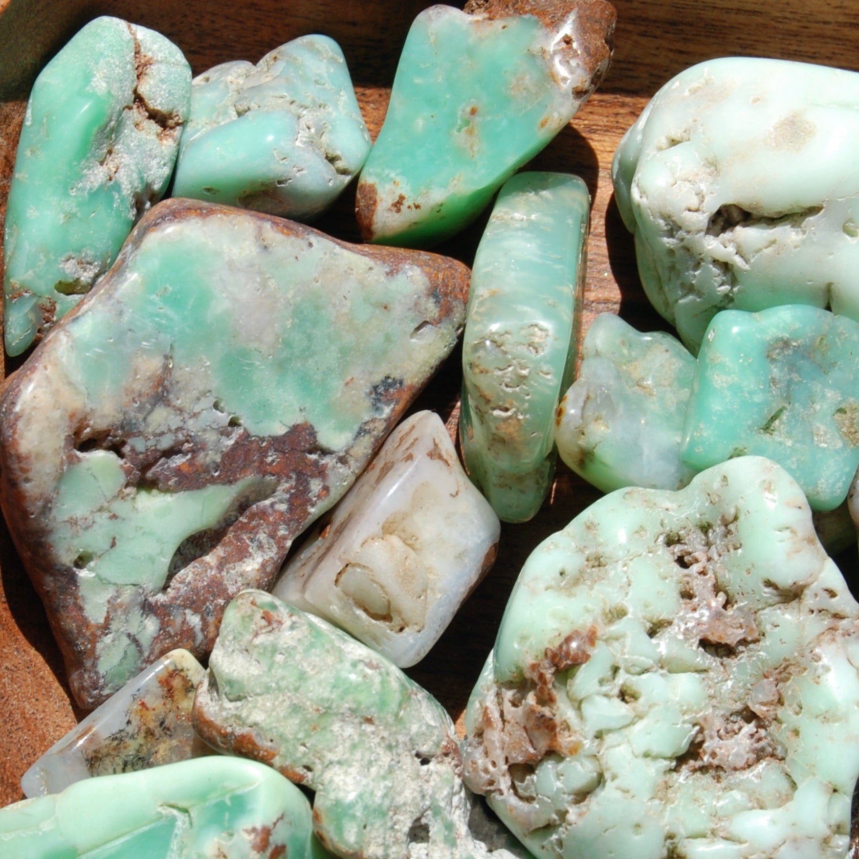 Chrysoprase Crystal Tumbled Stones