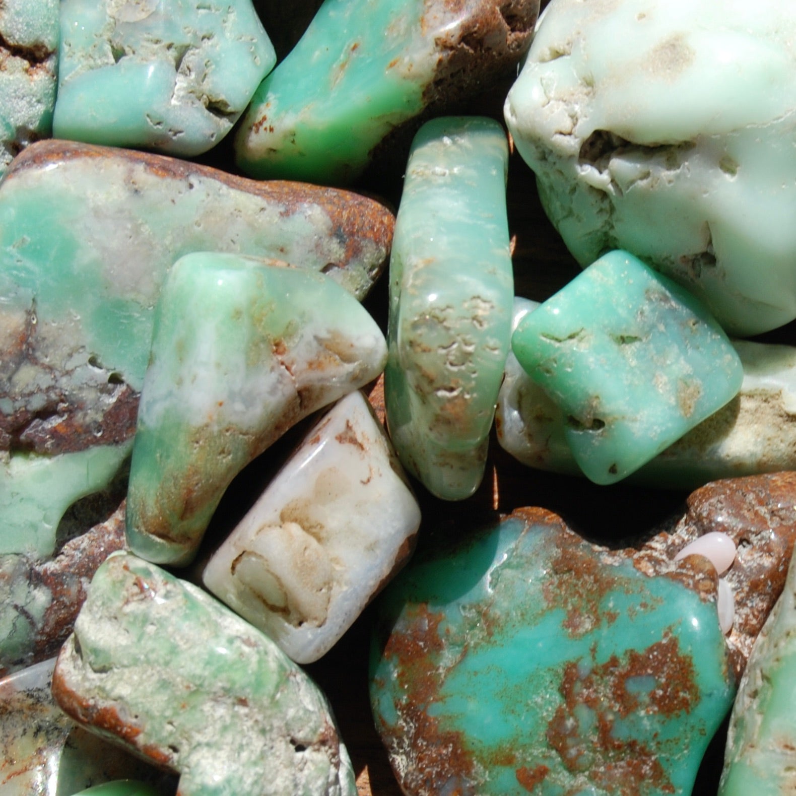 Chrysoprase Crystal Tumbled Stones