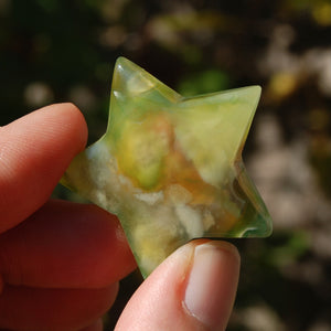 Green Sakura Flower Agate Crystal Star Carving