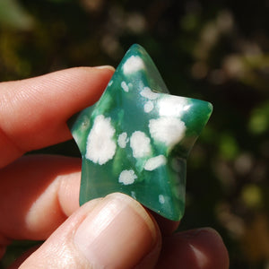 Green Sakura Flower Agate Crystal Star Carving