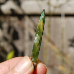 Green Sakura Flower Agate Crystal Feather Carving