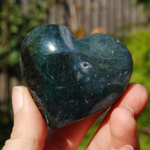 Moss Agate Crystal Heart Palm Stone