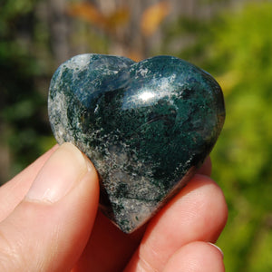 Moss Agate Crystal Heart Palm Stone