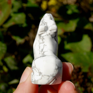 Howlite Crystal Wolf