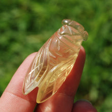 Load image into Gallery viewer, Citrine Crystal Cicada
