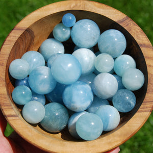 ONE Mini Gem Aquamarine Crystal Sphere, 16mm to 26mm