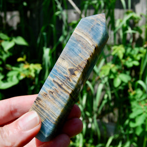 Blue Onyx Crystal Tower, Argentina