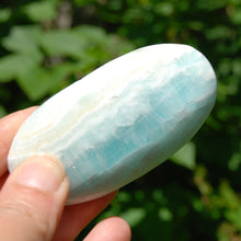 Load image into Gallery viewer, Caribbean Blue Calcite Crystal Palm Stone
