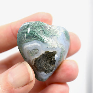 Moss Agate Crystal Heart Shaped Palm Stone