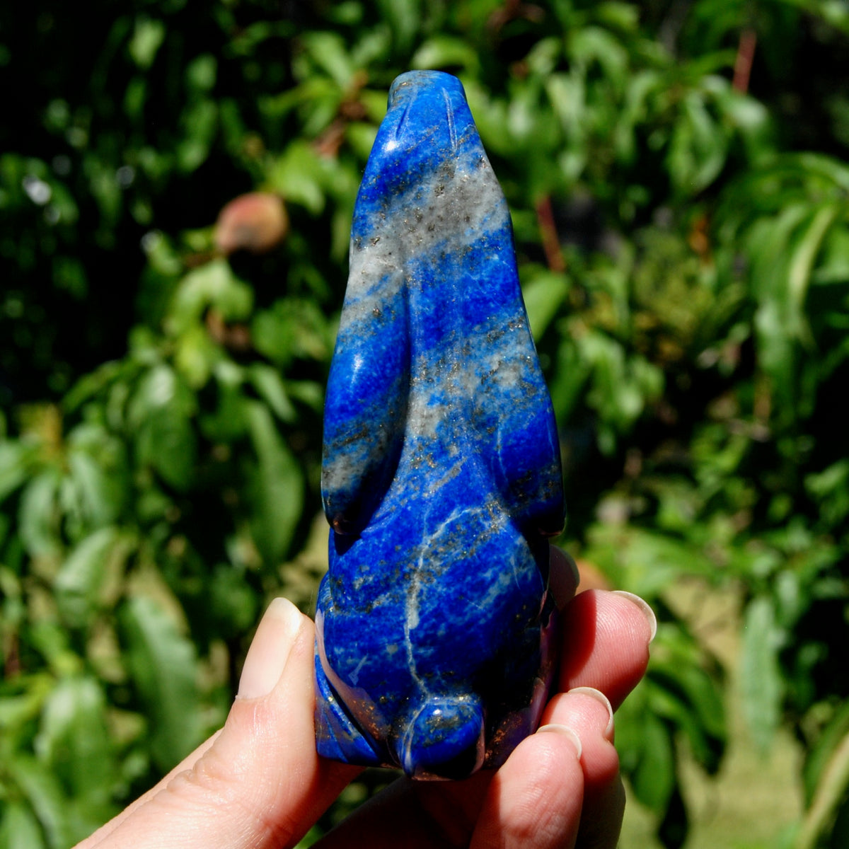 lapis lazuli rabbit, crystal rabbit carving, gemstone rabbit, lapis lazuli bunny, carved crystal animal, healing stone rabbit, lapis lazuli carving, crystal bunny figurine, gemstone animal, lapis lazuli decor, crystal rabbit figurine, rabbit spirit animal, small crystal rabbit