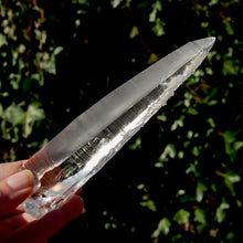 Load image into Gallery viewer, Colombian Lemurian Seed Quartz Crystal
