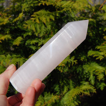 Load image into Gallery viewer, Mangano Calcite Crystal Tower
