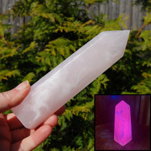 Load image into Gallery viewer, Mangano Calcite Crystal Tower

