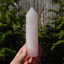 Load image into Gallery viewer, Mangano Calcite Crystal Tower
