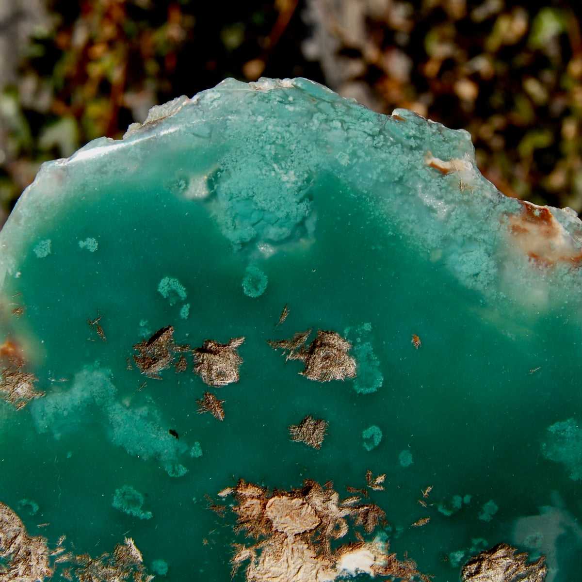 Mtorolite crystal, chrome chalcedony