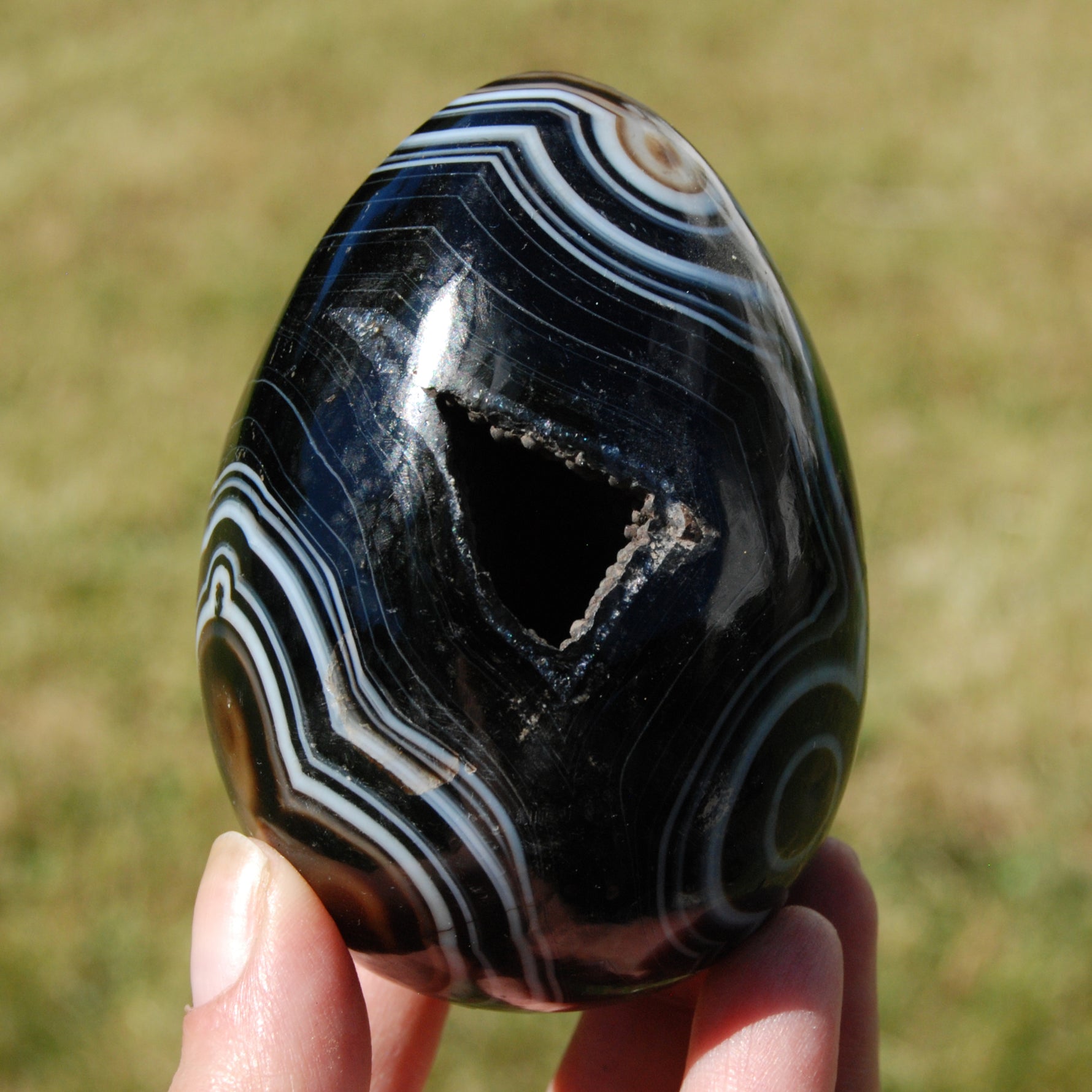 Sardonyx Crystal Egg, Sulemani Agate Egg, Eye of Shiva Egg