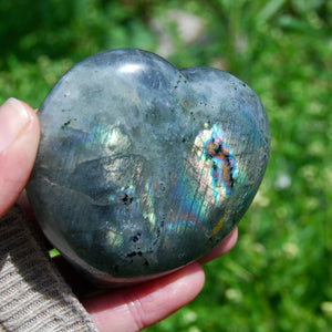 3in 208g Purple Labradorite Crystal Heart, Flashy Rainbow Spectrolite Palm Stone