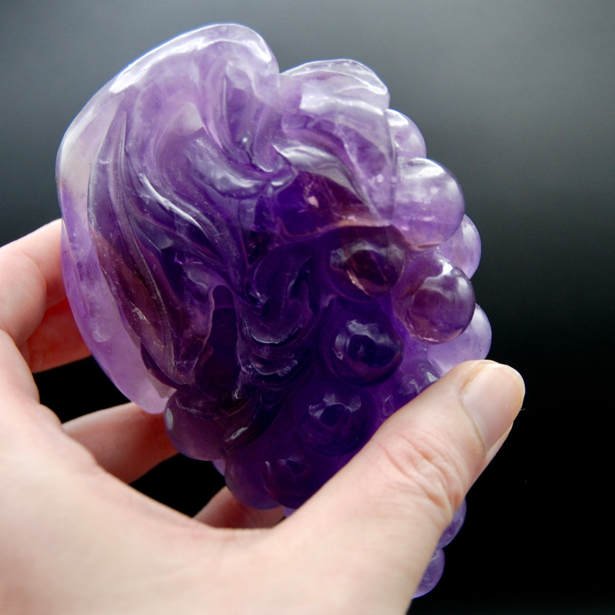 Juicy Amethyst Quartz Carved Crystal Grapes, Dark Purple Amethyst Grape Cluster Carving