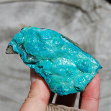 Load image into Gallery viewer, Silica Chrysocolla Crystal, Rough Chrysocolla, Silica Chrysocolla 
