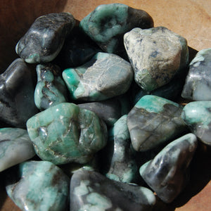 Jumbo Emerald Crystal Tumbled Stones