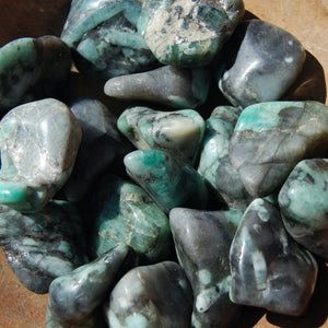 Jumbo Emerald Crystal Tumbled Stones