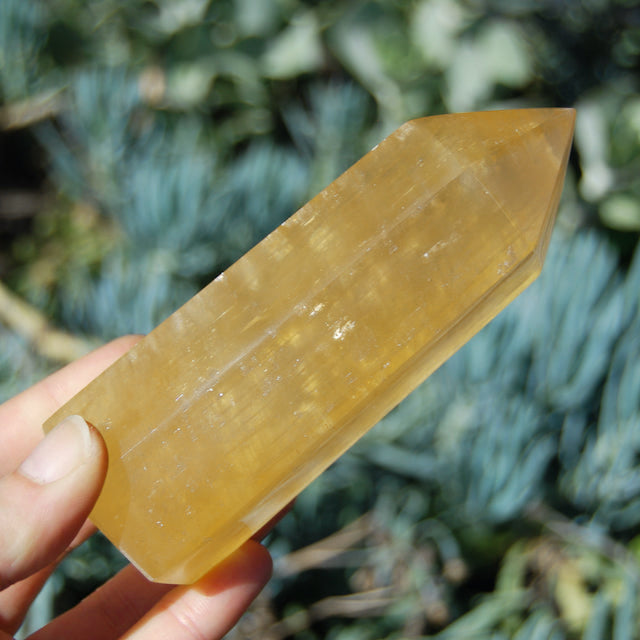 ONE XL Light Honey Calcite Crystal Tower