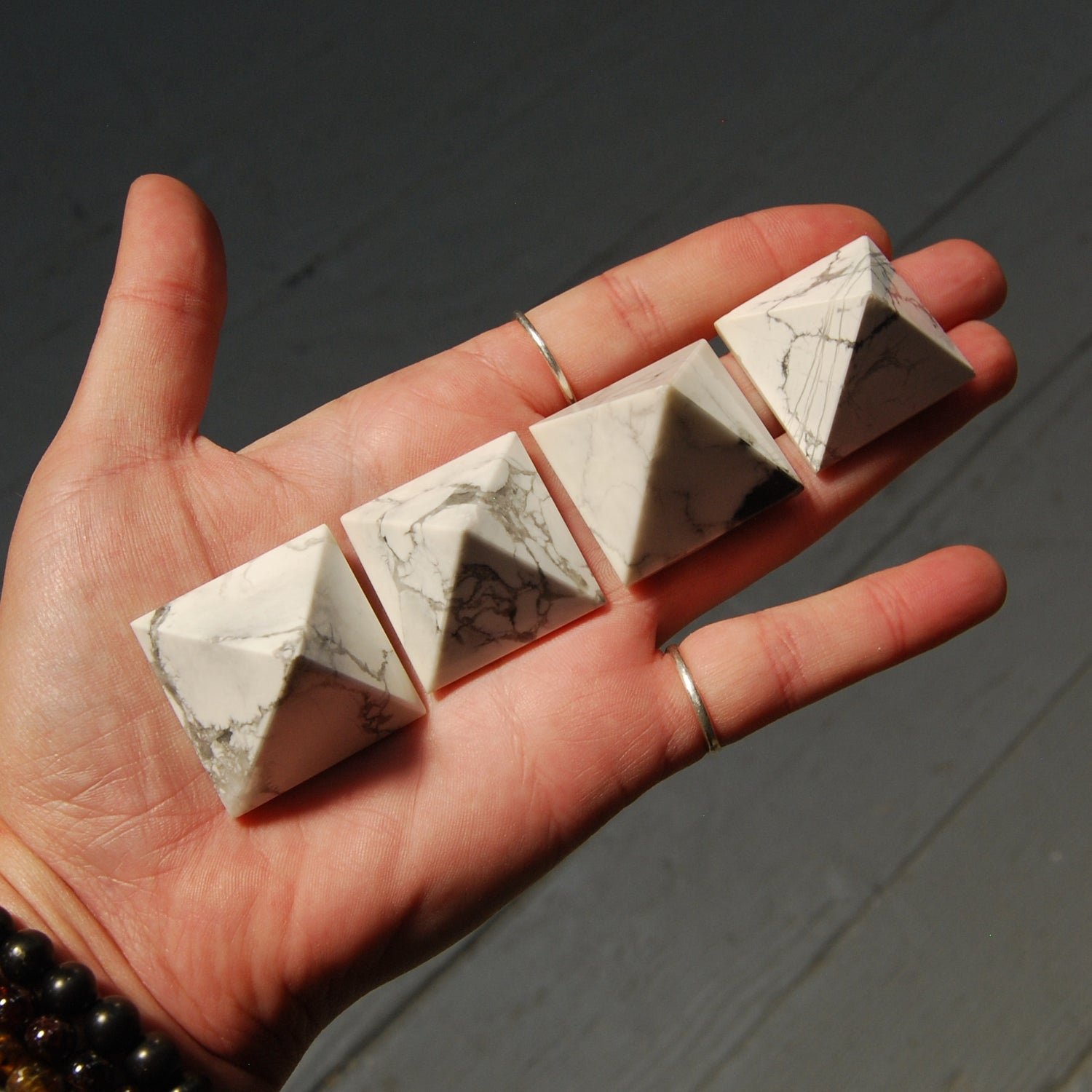Howlite Crystal Pyramid 25mm to 30mm