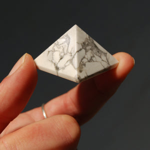 Howlite Crystal Pyramid 25mm to 30mm
