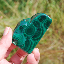 Load image into Gallery viewer, 2.5&quot; 102g Natural Malachite Crystal Polished Slab
