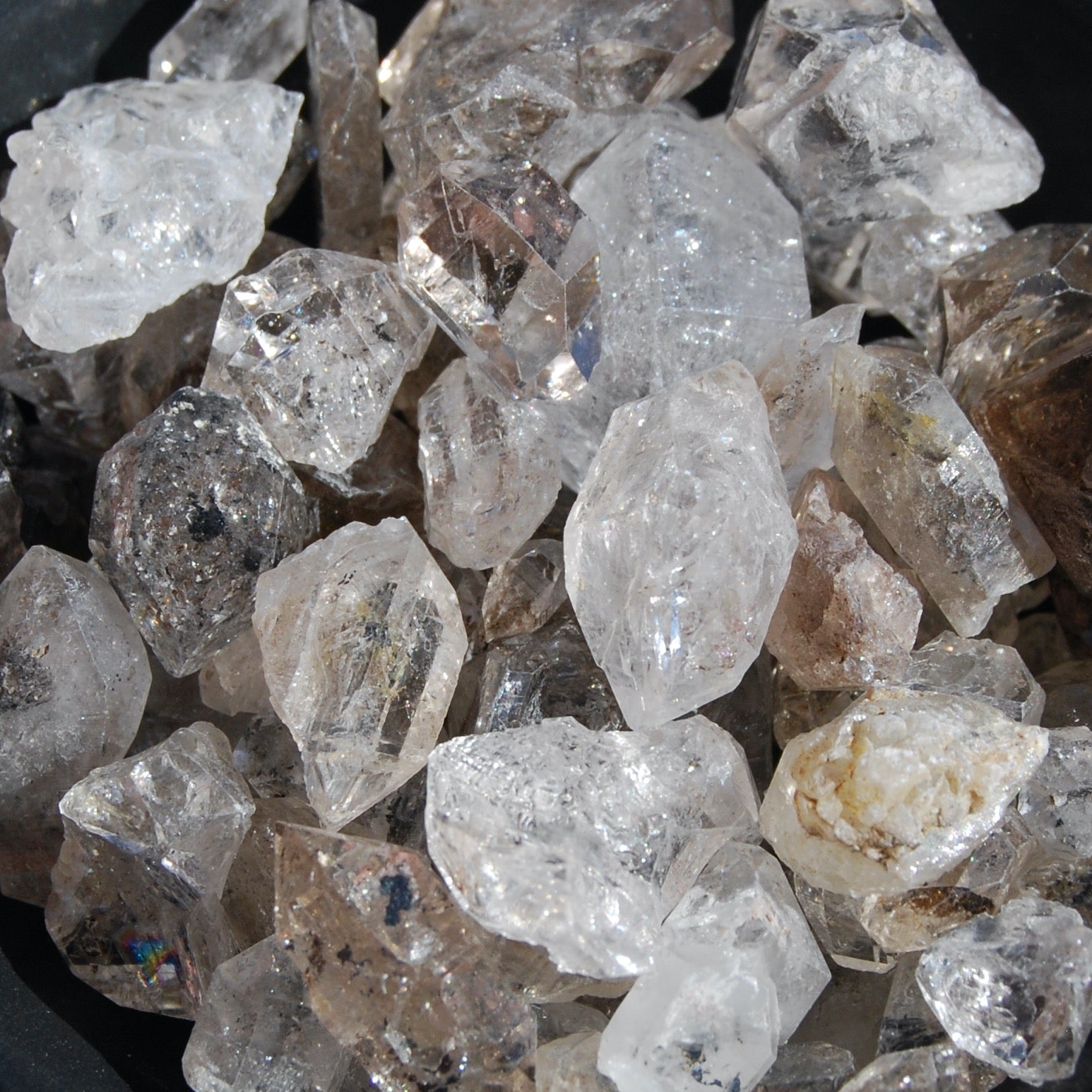 Pakimer Diamond, Herkimer Diamond, UV Reactive Fenster Petroleum Quartz, Fluorescent Enhydro Quartz Crystal Points, Pakistan