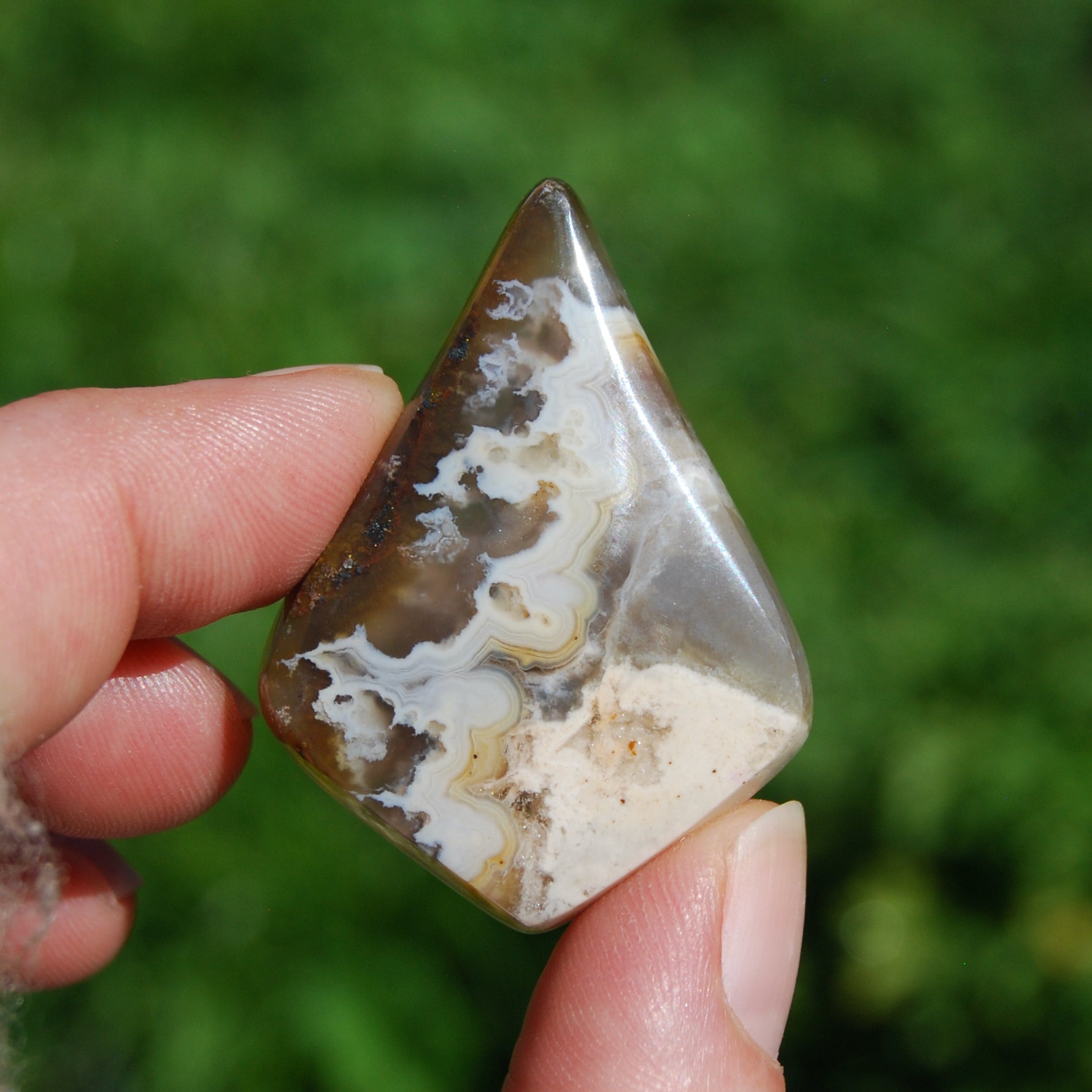 Plume Agate Cabochon, Indonesia